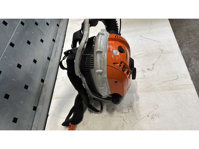 Stihl br 600 bladblazer - afbeelding 2 van  7