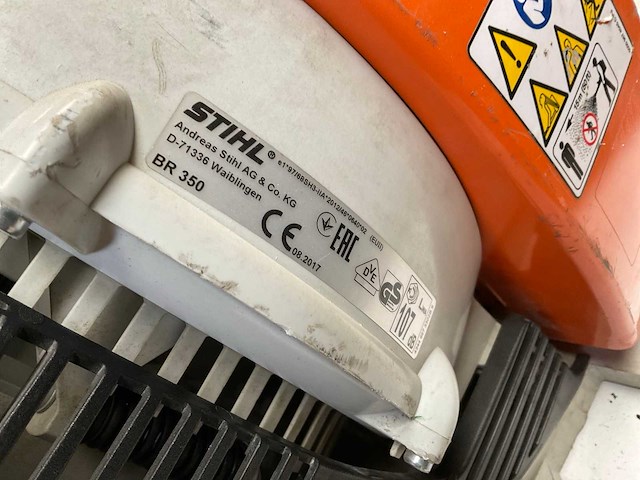 Stihl br350 ruggedragen bladblazer - afbeelding 1 van  3