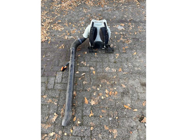 Stihl br550 - bladblazer - afbeelding 3 van  5