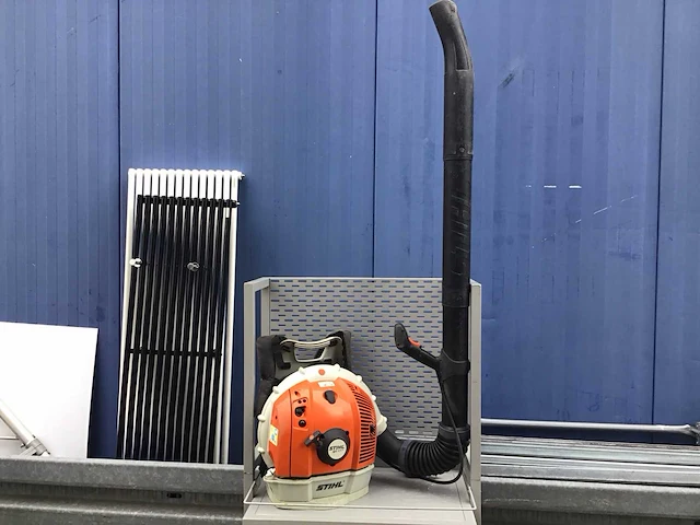 Stihl br550 bladblazer - afbeelding 2 van  4