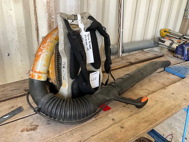 Stihl br550 ruggedragen bladblazer - afbeelding 4 van  5