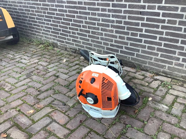 Stihl br600 bladblazer - afbeelding 1 van  5