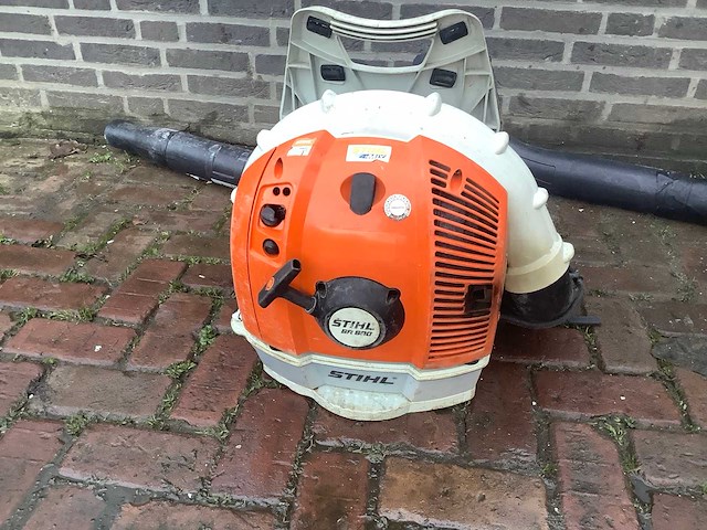 Stihl br600 bladblazer - afbeelding 1 van  2