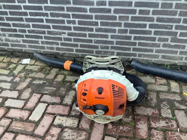 Stihl br600 bladblazer - afbeelding 2 van  3
