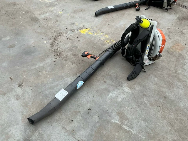Stihl br600 bladblazer - afbeelding 1 van  7