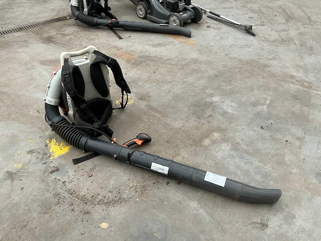Stihl br600 bladblazer - afbeelding 2 van  7