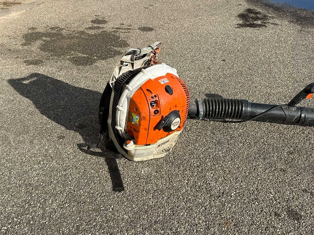 Stihl br600 bladblazer - afbeelding 2 van  7