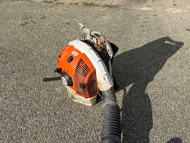 Stihl br600 bladblazer - afbeelding 3 van  7
