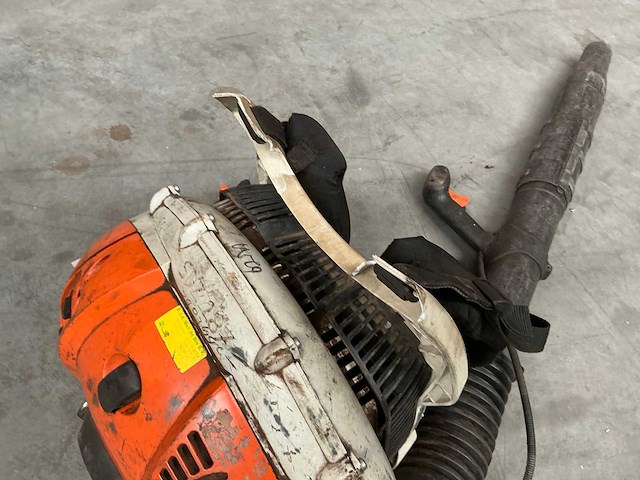 Stihl br600 ruggedragen bladblazer - afbeelding 2 van  6
