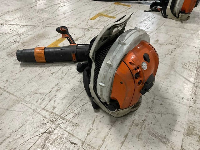 Stihl br700 rugzak bladblazer - afbeelding 2 van  6