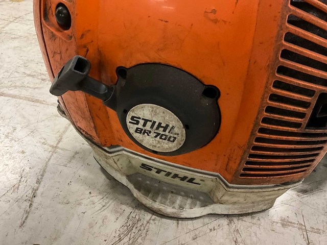 Stihl br700 rugzak bladblazer - afbeelding 3 van  4