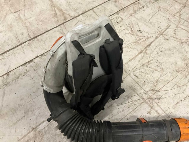 Stihl br700 rugzak bladblazer - afbeelding 4 van  4