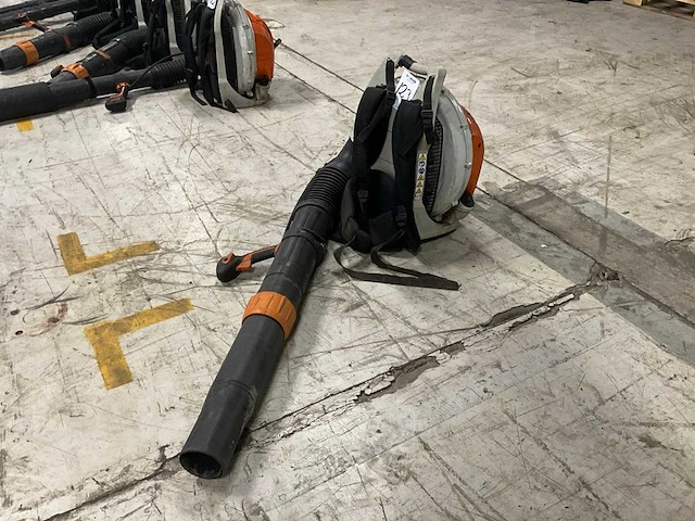 Stihl br700 rugzak bladblazer - afbeelding 1 van  5