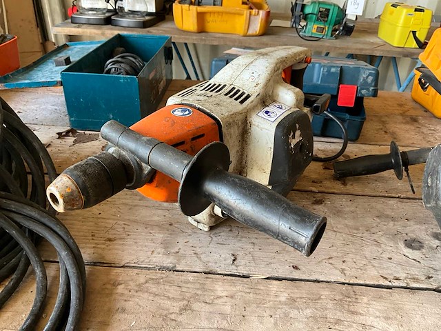 Stihl bt 45 benzine boormachine - afbeelding 1 van  6