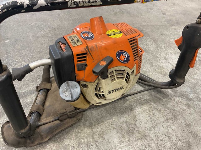 Stihl bt120c benzine grondboor - afbeelding 6 van  6