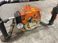 Stihl bt120c benzine grondboor - afbeelding 6 van  6