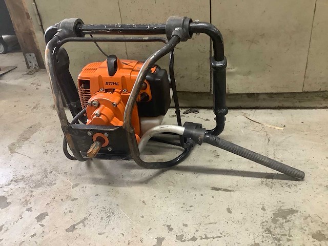 Stihl bt121 grondboor - afbeelding 5 van  6