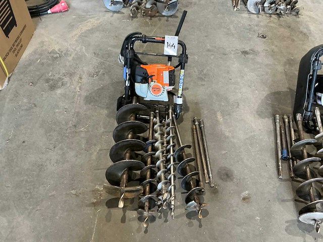 Stihl bt131 grondboor - afbeelding 1 van  9