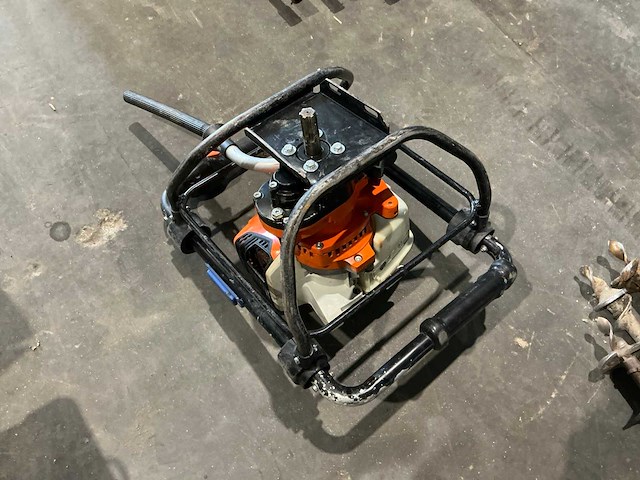 Stihl bt131 grondboor - afbeelding 6 van  7