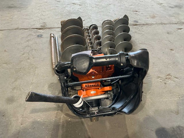 Stihl bt131 grondboor - afbeelding 6 van  7