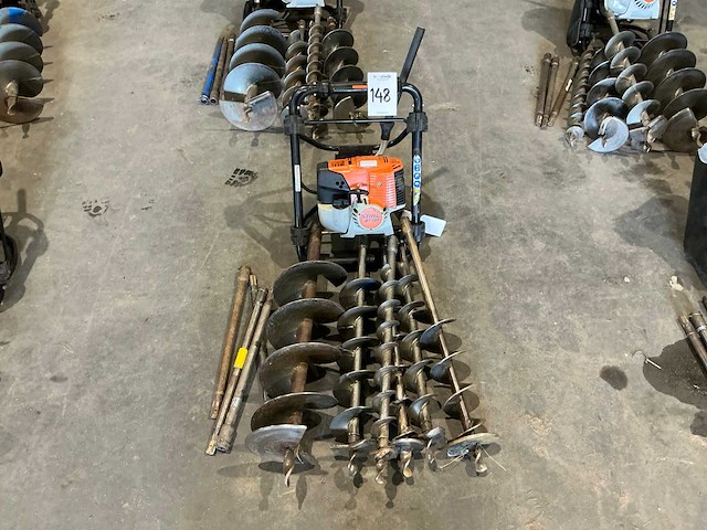 Stihl bt131 grondboor - afbeelding 1 van  9