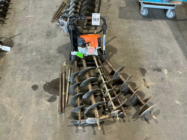 Stihl bt131 grondboor - afbeelding 1 van  8