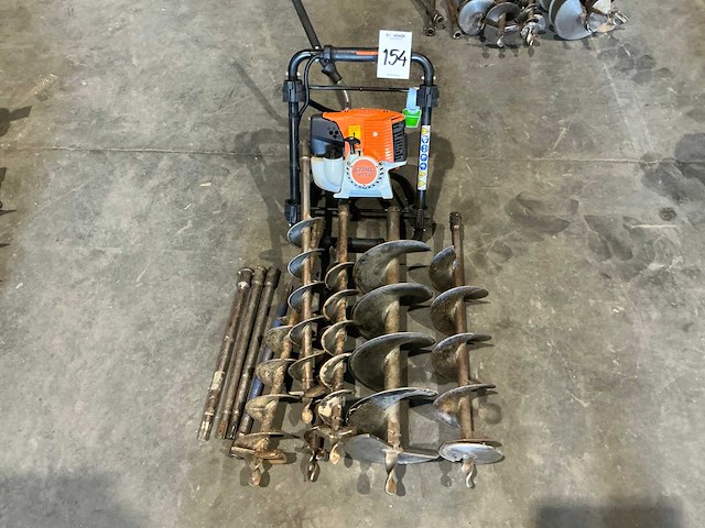 Stihl bt131 grondboor - afbeelding 1 van  2
