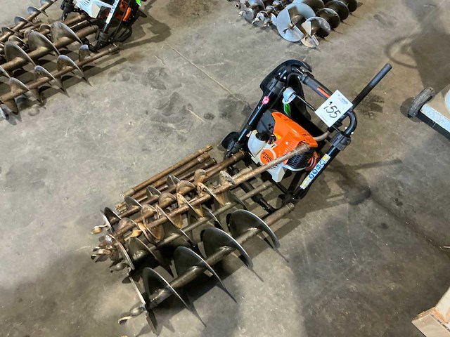 Stihl bt131 grondboor - afbeelding 2 van  8