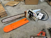 Stihl e 220 c kettingzaag - afbeelding 1 van  4