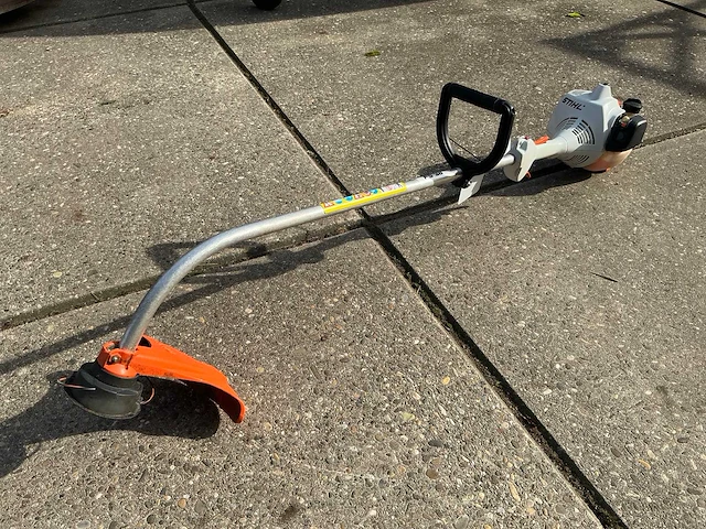 Stihl fs 38 bosmaaier - afbeelding 1 van  6