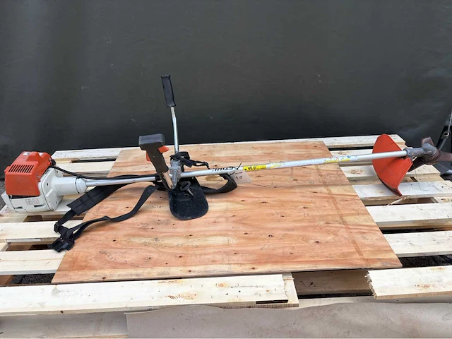 Stihl fs160 bosmaaier - afbeelding 1 van  2
