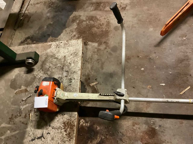 Stihl fs400 bosmaaier - afbeelding 3 van  6