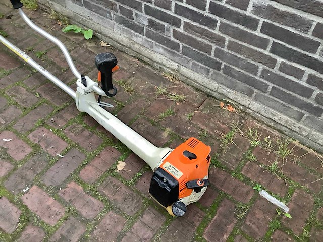 Stihl fs450 bosmaaier - afbeelding 2 van  4