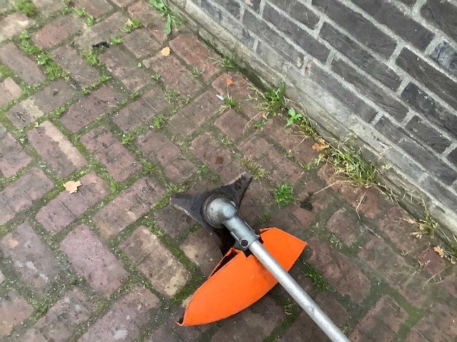 Stihl fs450 bosmaaier - afbeelding 3 van  4
