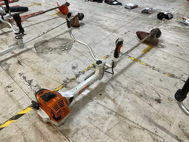 Stihl fs491 bosmaaier - afbeelding 2 van  4