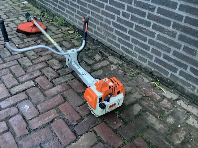Stihl fs550 bosmaaier - afbeelding 2 van  5