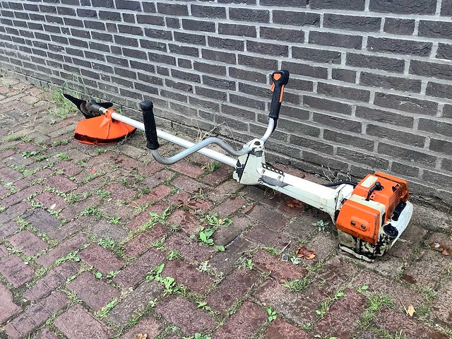 Stihl fs550 bosmaaier - afbeelding 1 van  4