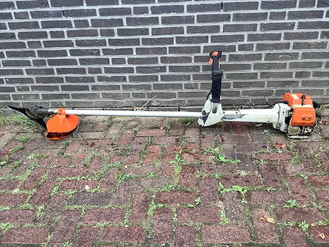 Stihl fs550 bosmaaier - afbeelding 2 van  4