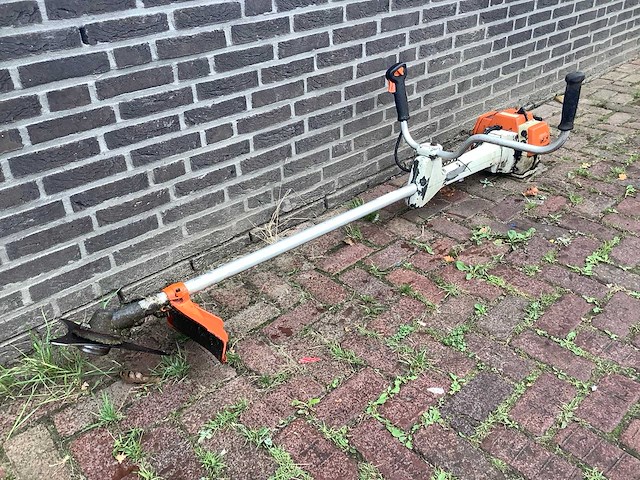 Stihl fs550 bosmaaier - afbeelding 3 van  4