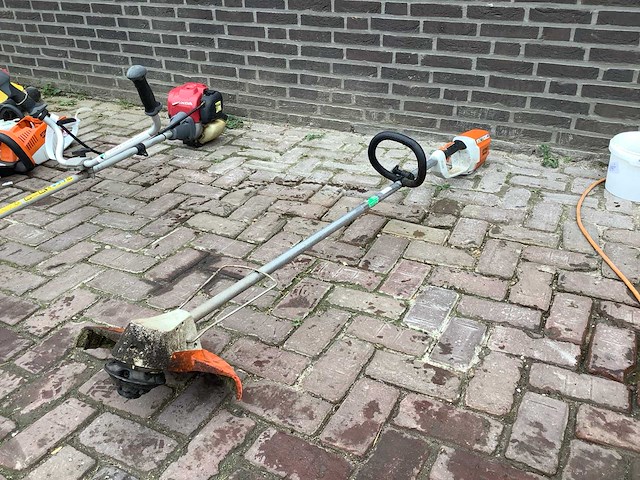 Stihl fs85 bosmaaier - afbeelding 1 van  4