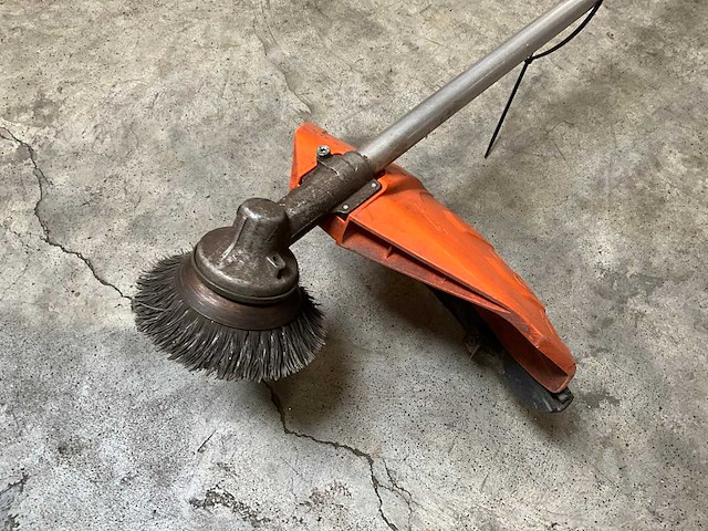 Stihl fsa 130 en hsa 130 bosmaaier en heggenschaar (2x) - afbeelding 2 van  7