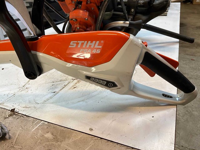 Stihl fsa 45 bosmaaier - afbeelding 3 van  5