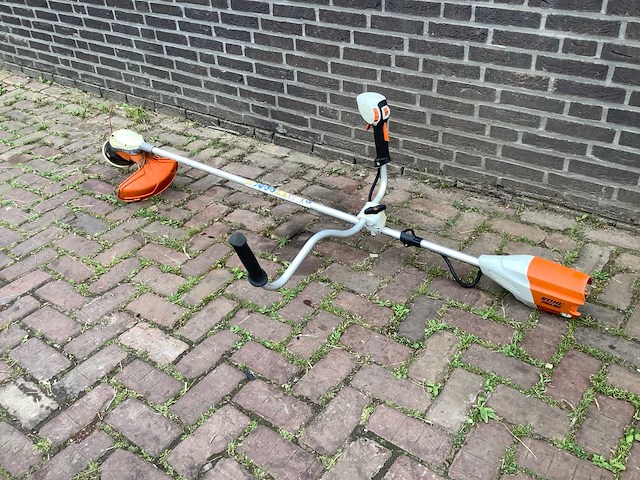 Stihl fsa 90 bosmaaier - afbeelding 1 van  4