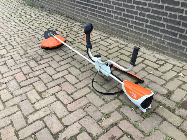 Stihl fsa130 bosmaaier - afbeelding 1 van  6