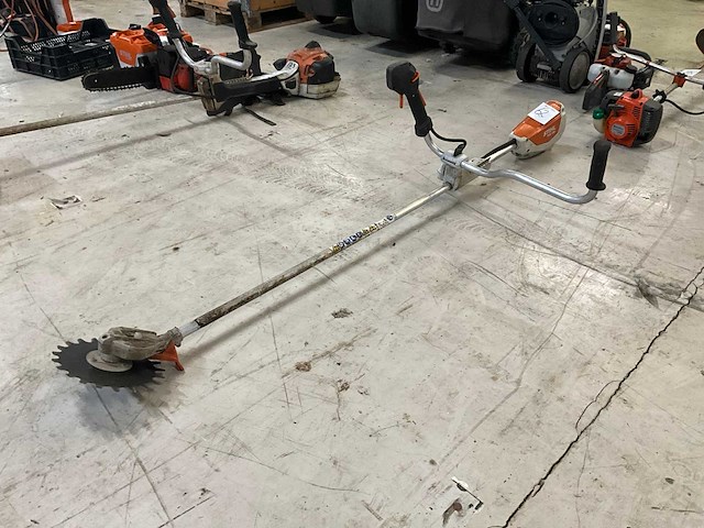 Stihl fsa130 bosmaaier - afbeelding 1 van  7