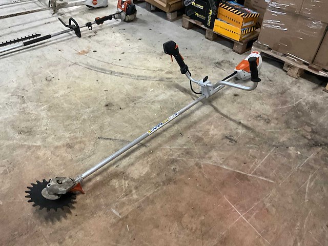 Stihl fsa130 bosmaaier - afbeelding 1 van  8
