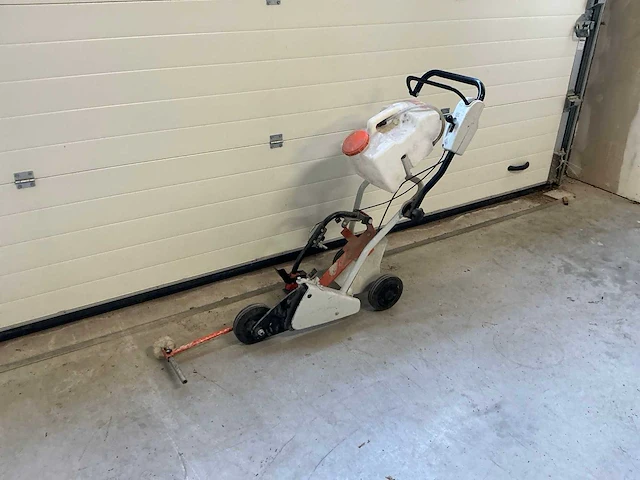 Stihl fw 20 slijpwagen - afbeelding 1 van  6