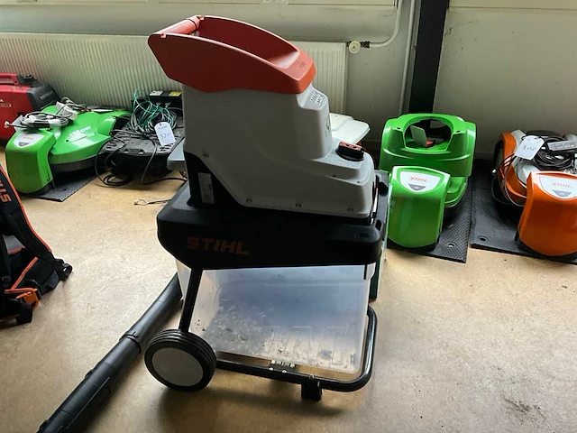 Stihl ghe 140l elektrische tuinhakselaar - afbeelding 1 van  8