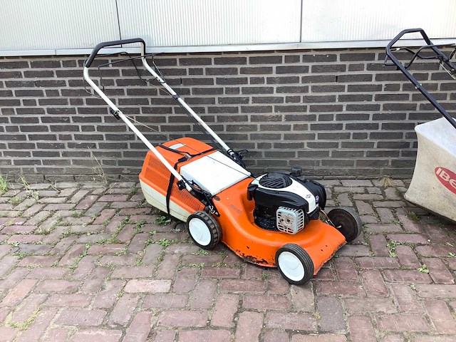 Stihl grasmaaier - afbeelding 1 van  4
