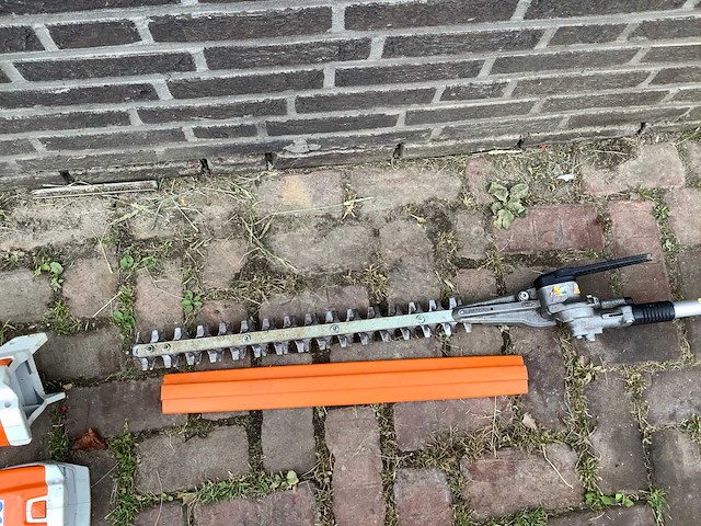 Stihl hl100 heggenschaar - afbeelding 2 van  3
